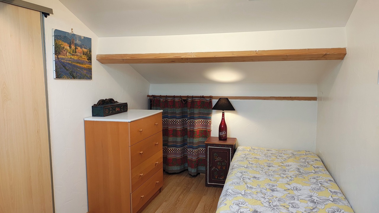 Photo of Bedroom in Saint-Marcel-de-Careiret