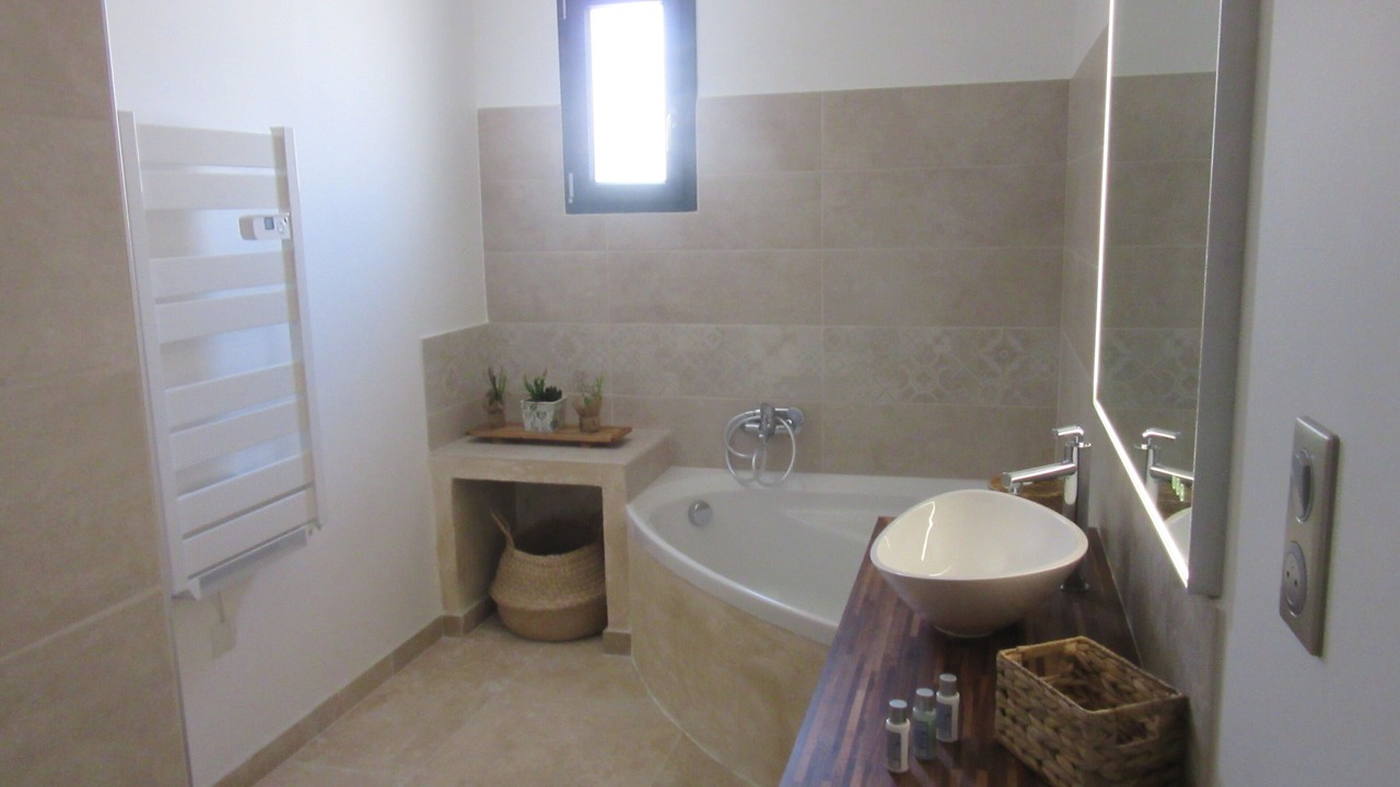 Photo of Bathroom in Maillane