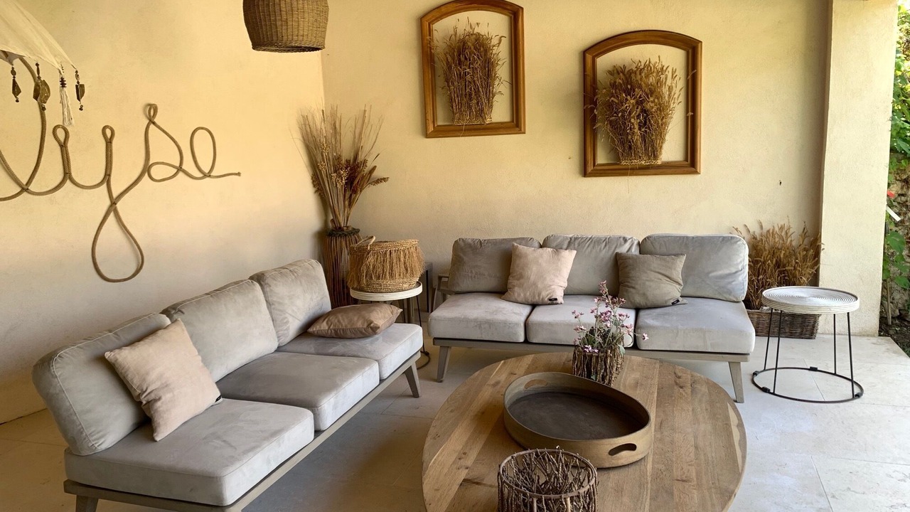 Photo of Patio Balcony in St.-Remy-de-Provence