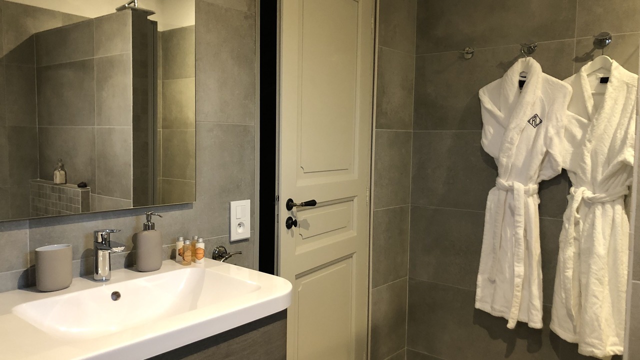 Photo of Bathroom in St.-Remy-de-Provence