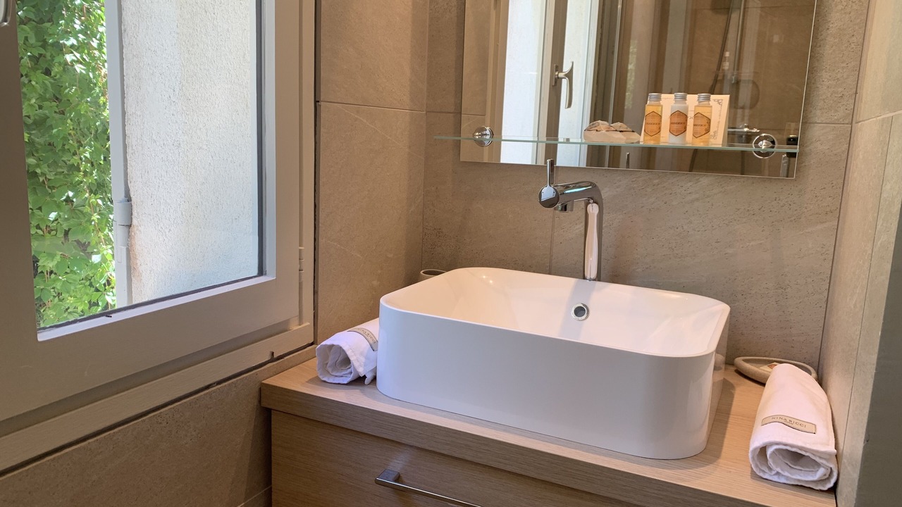 Photo of Bathroom in St.-Remy-de-Provence