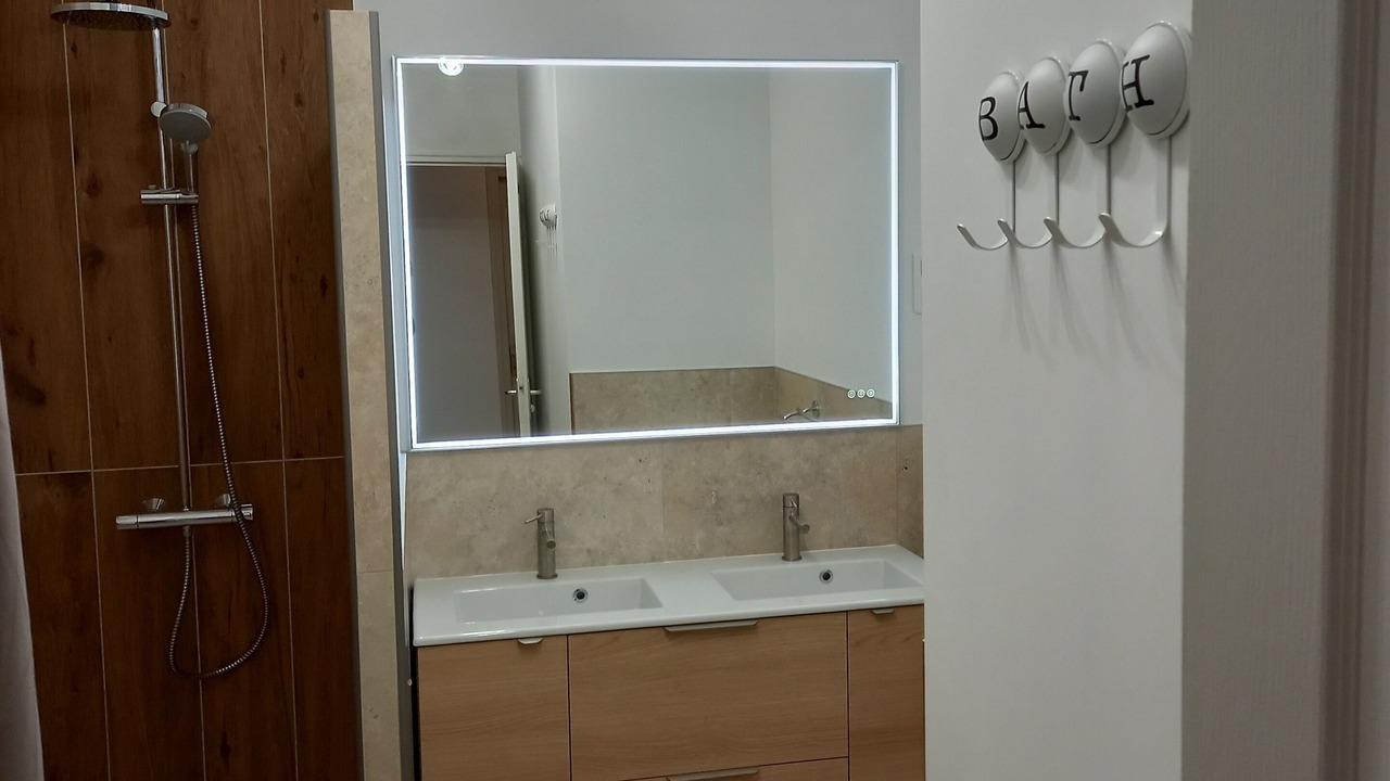 Photo of Bathroom in St.-Remy-de-Provence