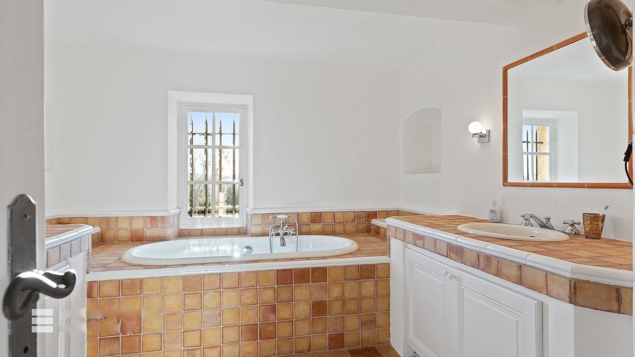 Photo of Bathroom in Grasse