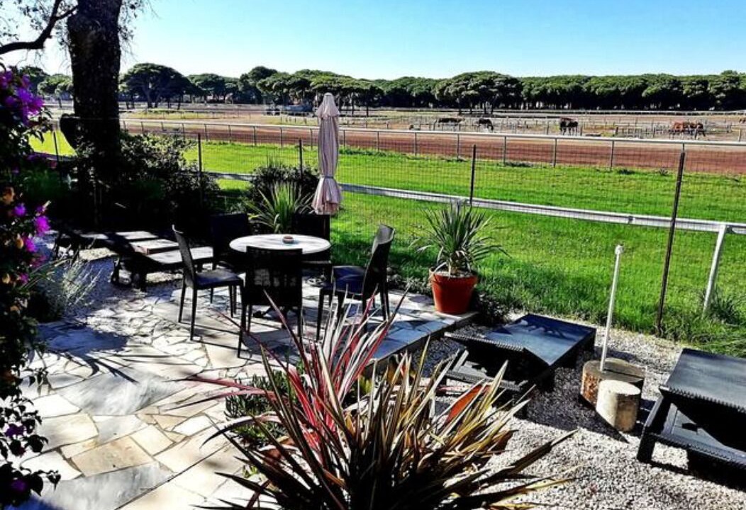 Photo of Outdoor in Hyeres