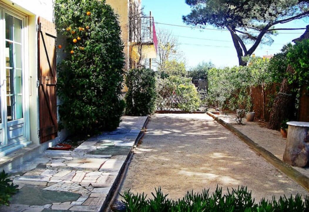 Photo of Outdoor in Hyeres