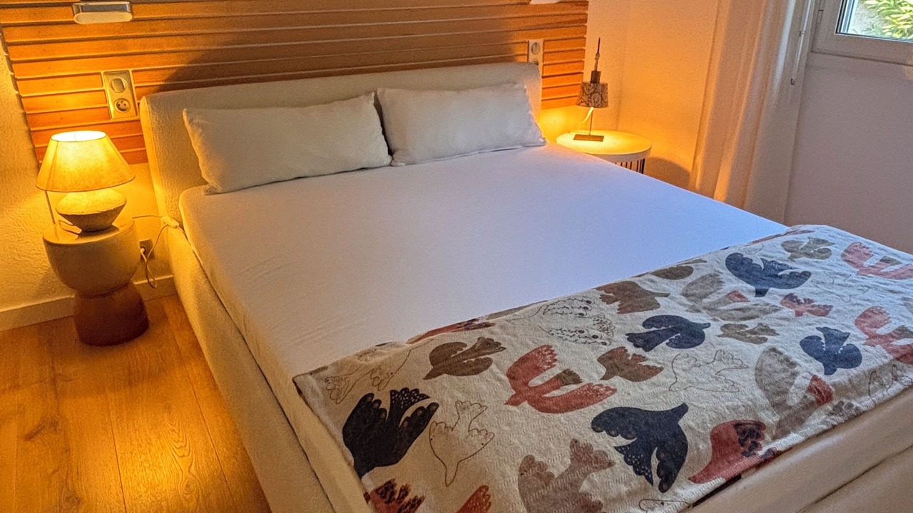 Photo of Bedroom in Le Lavandou