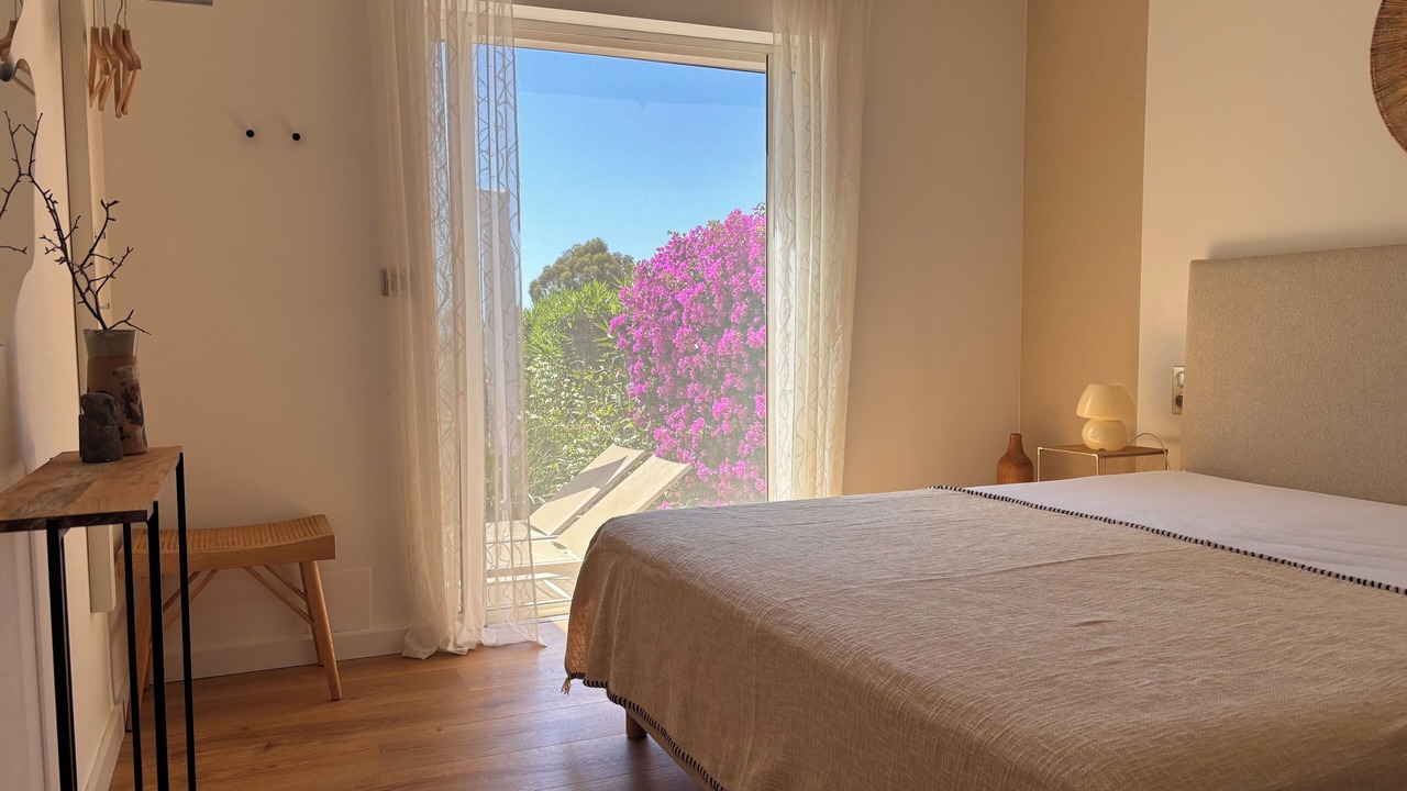 Photo of Bedroom in Le Lavandou