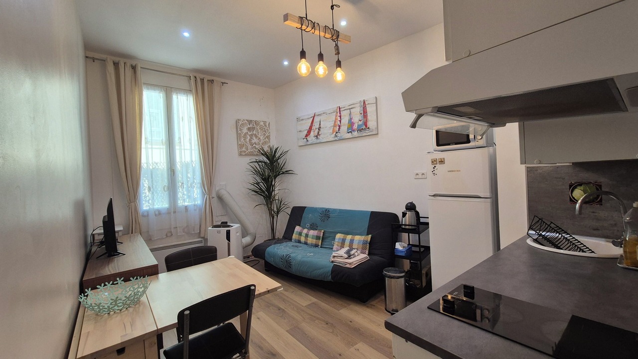 Photo of Livingroom in Liberation