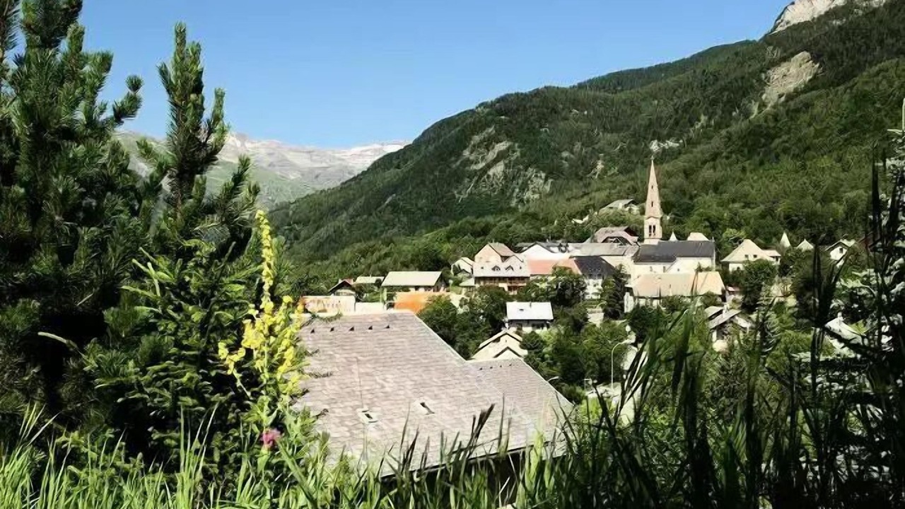 Photo of Others in Saint-Leger-les-Melezes