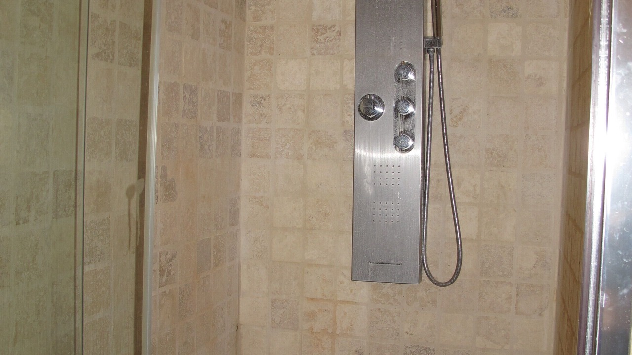 Photo of Bathroom in Tourbes