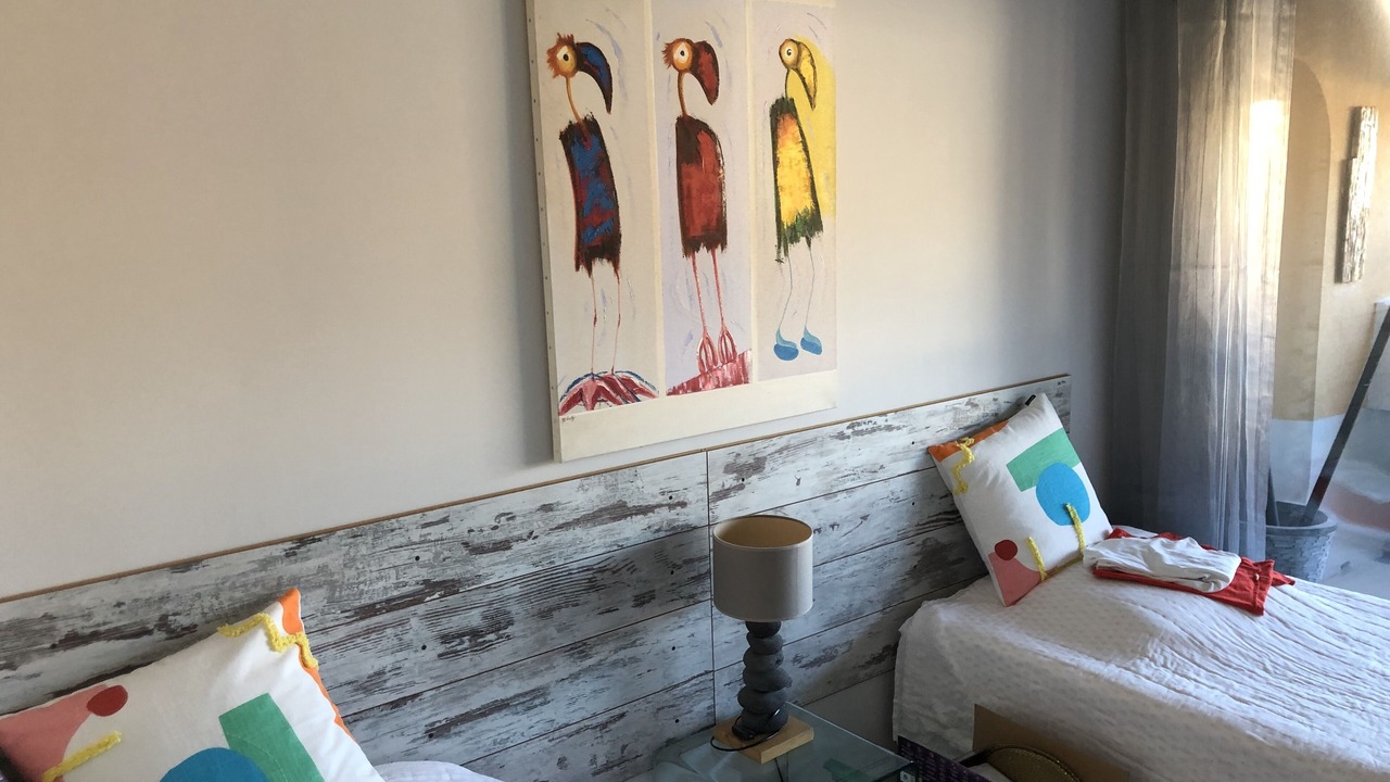 Photo of Bedroom in California - Pezou