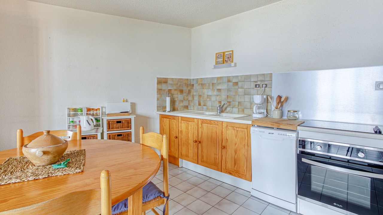 Photo of Kitchen in Embrun