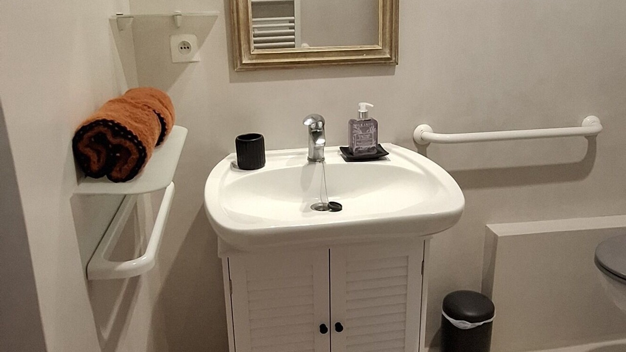 Photo of Bathroom in Avignon
