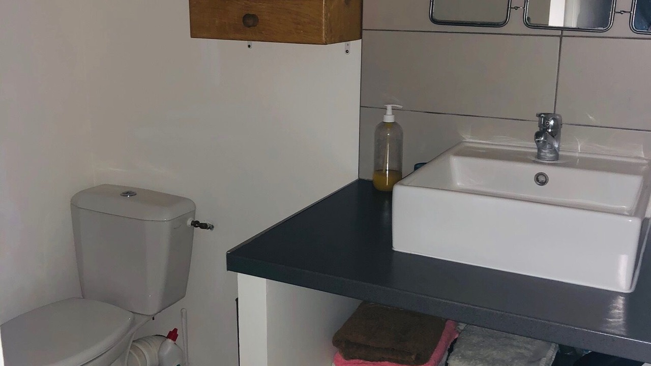 Photo of Bathroom in Avignon City Centre
