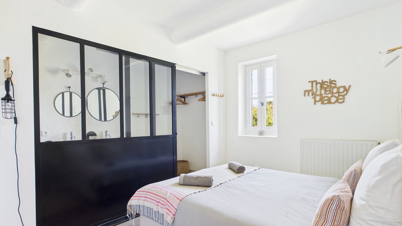 Photo of Bedroom in Eygalieres