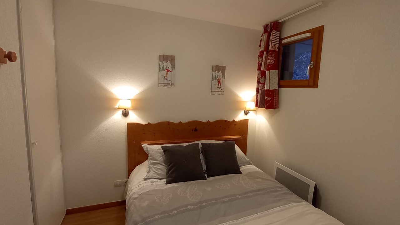 Photo of Bedroom in Molines-en-Queyras