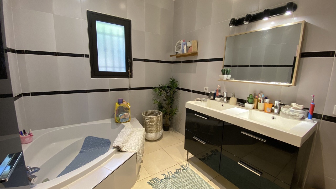 Photo of Bathroom in Serviers-et-Labaume