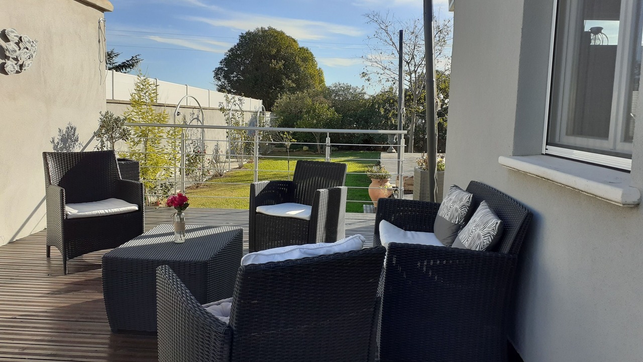 Photo of Patio Balcony in Arles