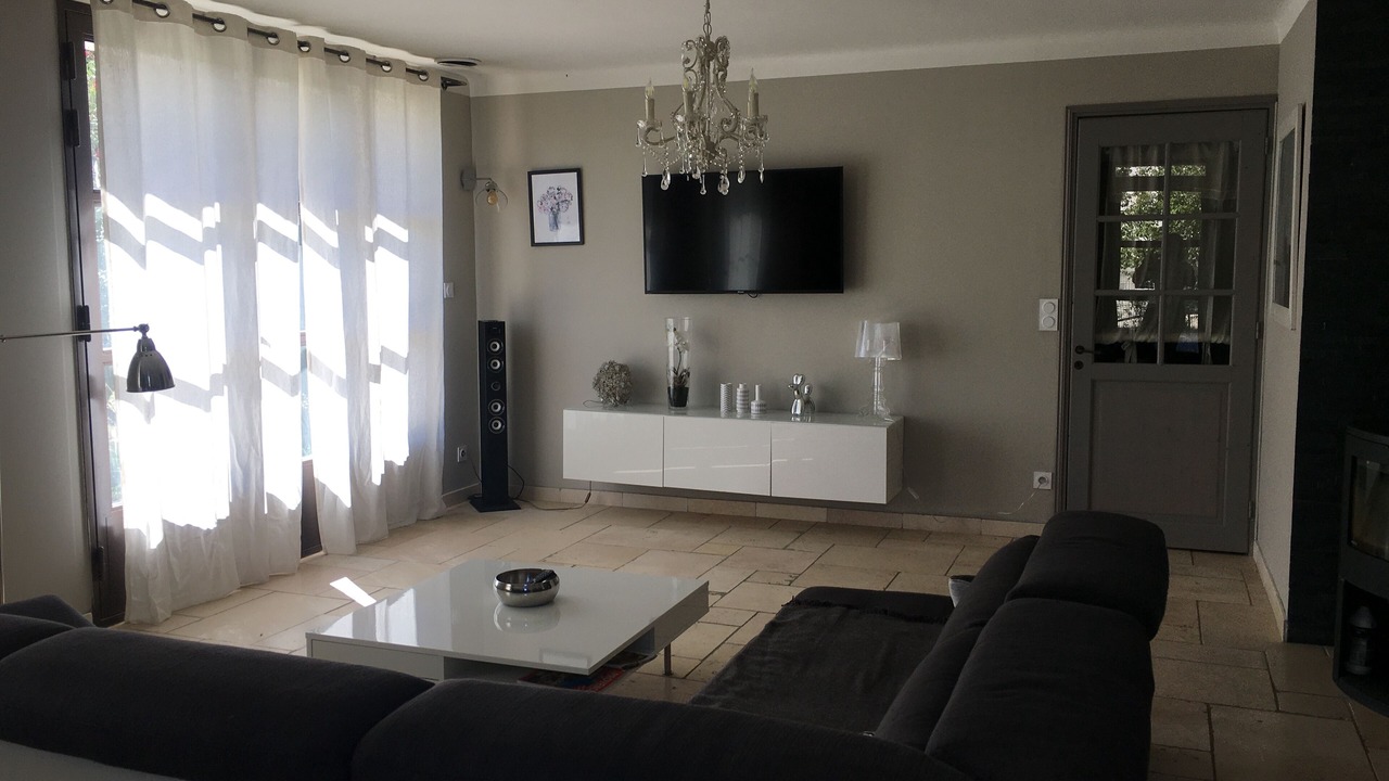 Photo of Livingroom in Mouries