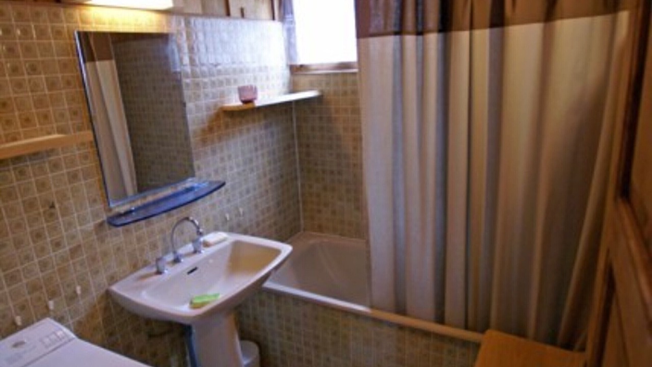 Photo of Bathroom in Enchastrayes