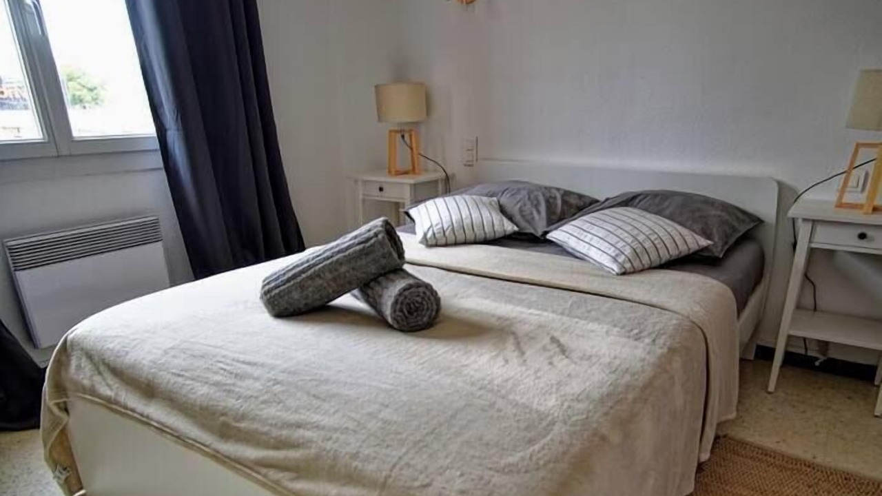 Photo of Bedroom in Hyeres