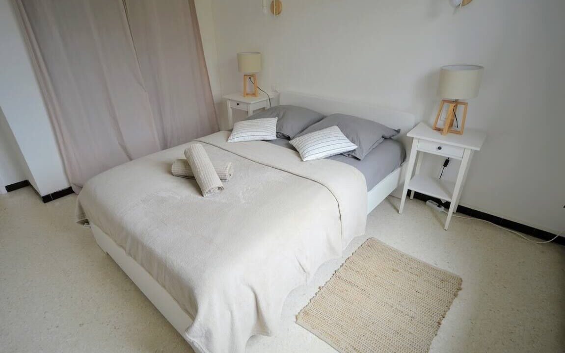 Photo of Bedroom in Hyeres