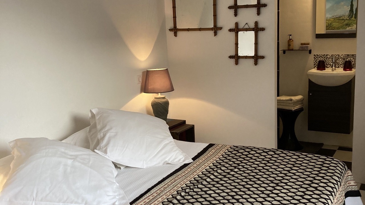 Photo of Bedroom in Eygalieres