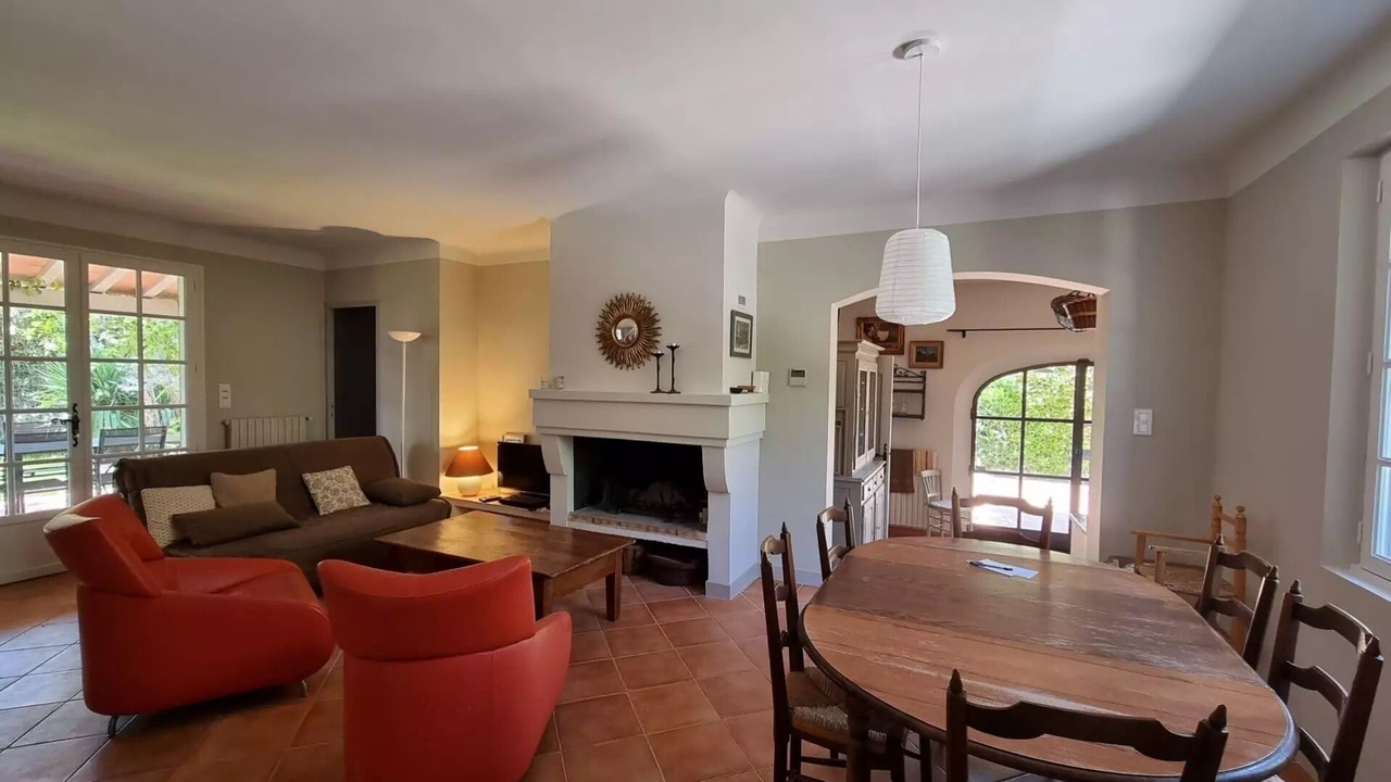 Photo of Livingroom in Eygalieres