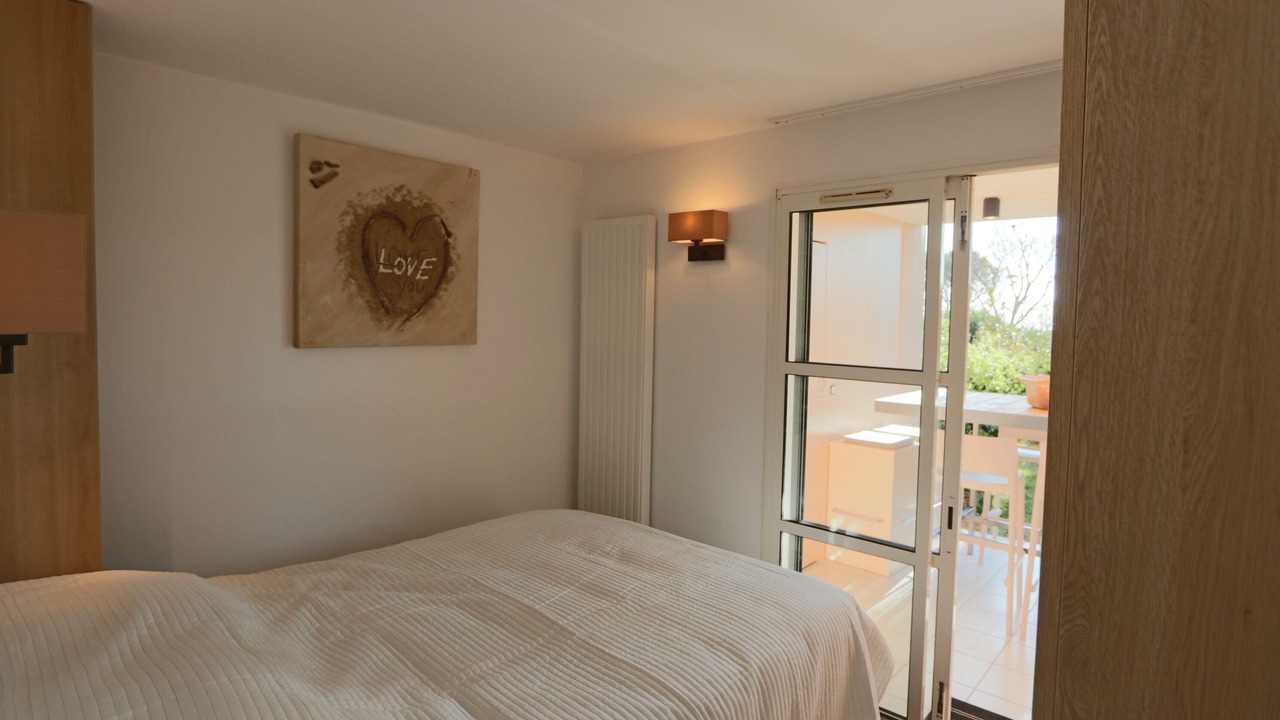 Photo of Bedroom in Cap Esterel