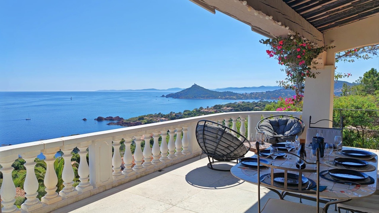 Photo of Outdoor in Antheor