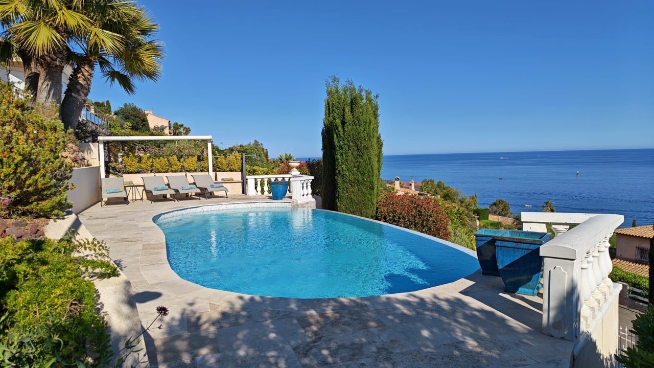 Photo of Outdoor in Antheor