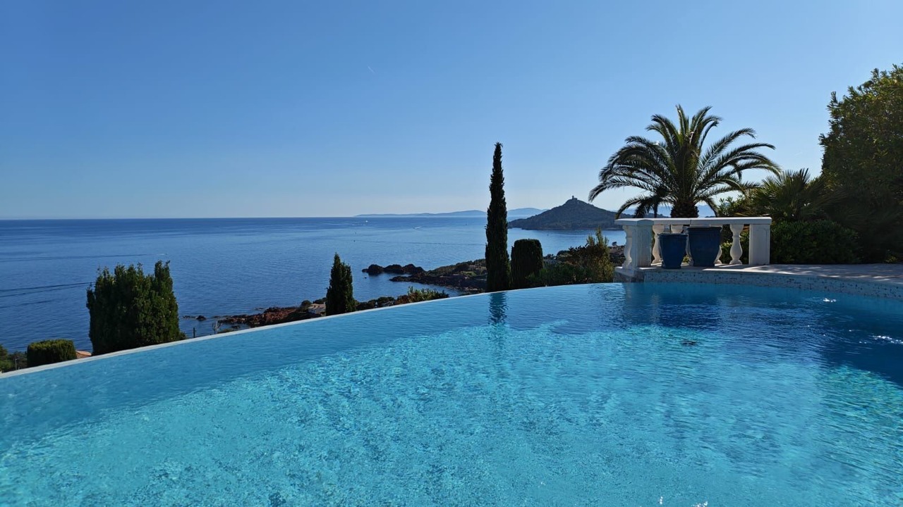 Photo of Outdoor in Antheor