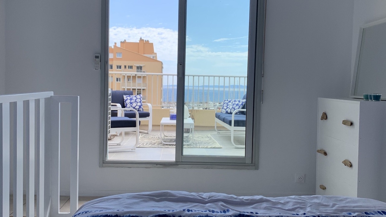 Photo of Bedroom in Hyeres