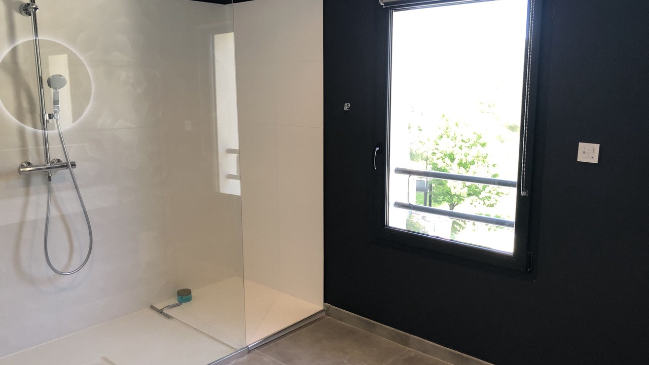 Photo of Bathroom in Eguilles