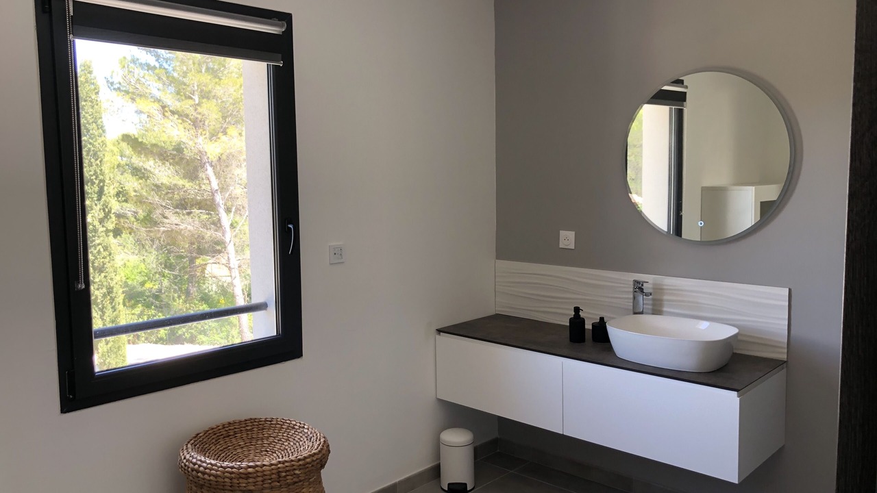 Photo of Bathroom in Eguilles