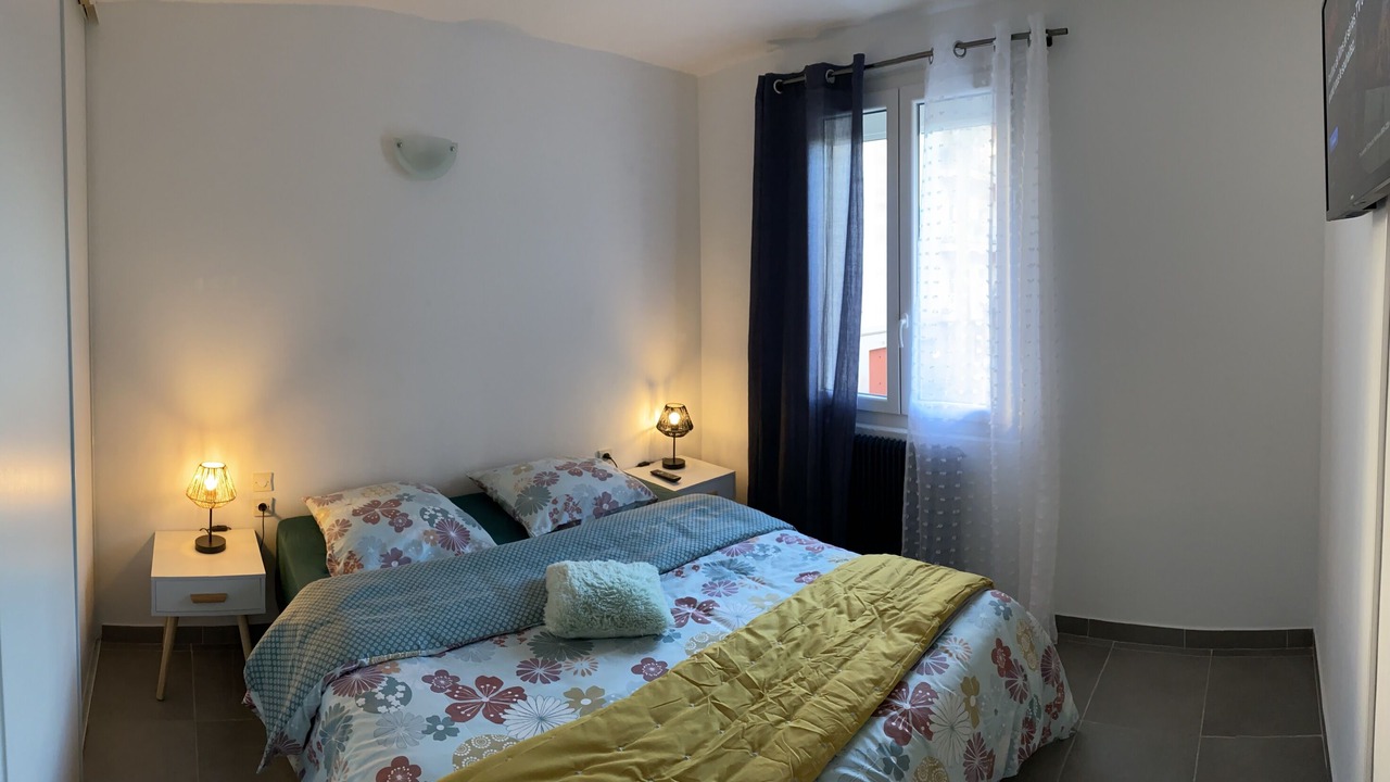 Photo of Bedroom in Faubourg