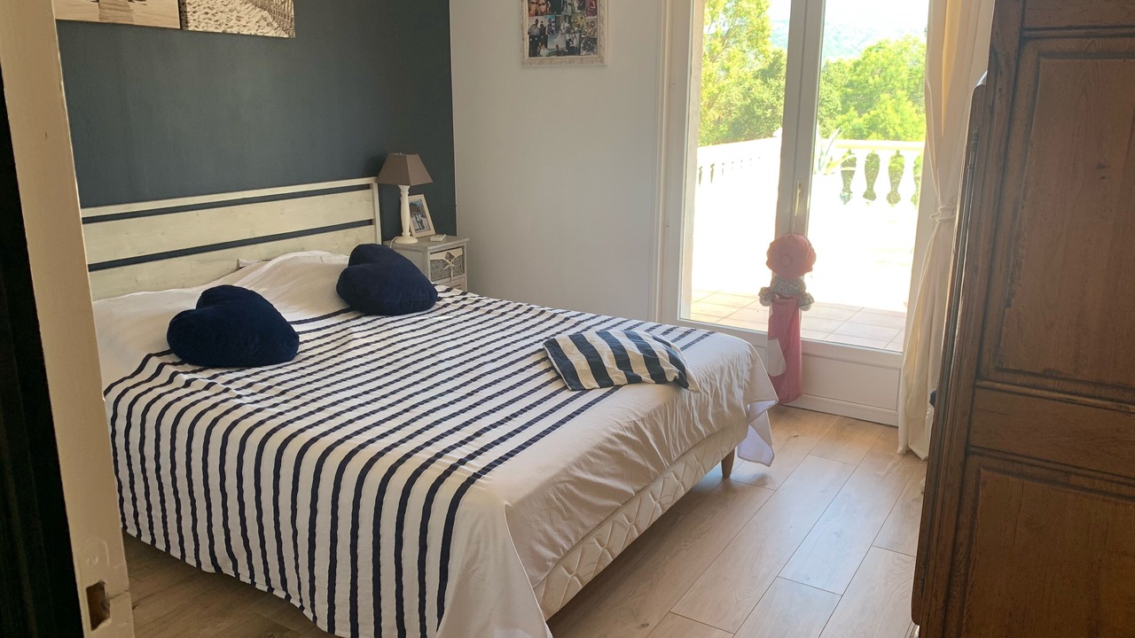 Photo of Bedroom in Bormes-Les-Mimosas