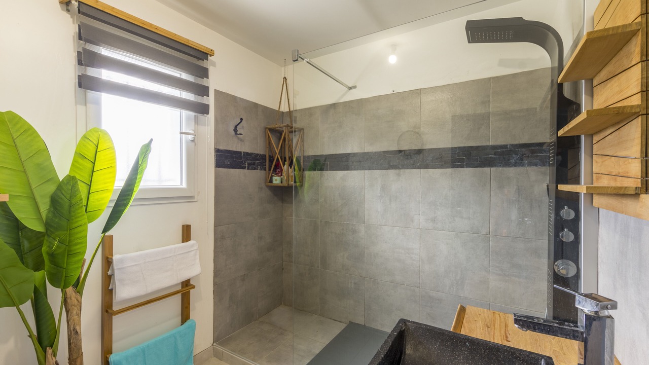 Photo of Bathroom in Valros