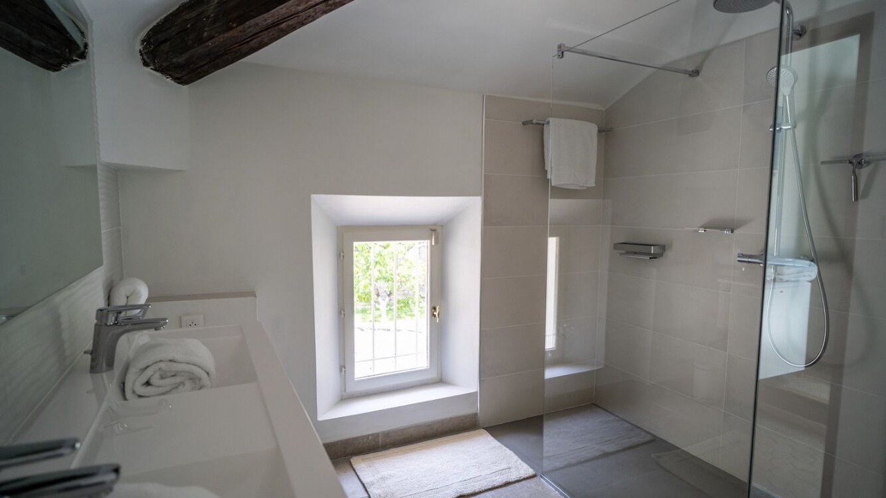 Photo of Bathroom in Draguignan