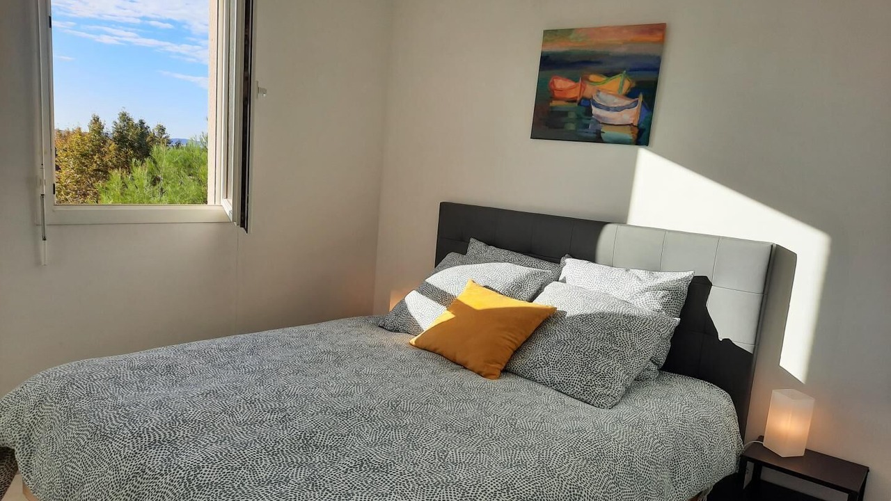 Photo of Bedroom in Hyeres