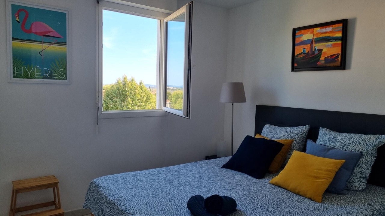 Photo of Bedroom in Hyeres