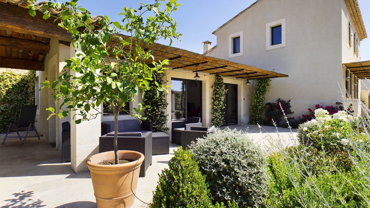 Photo of Patio Balcony in Eygalieres