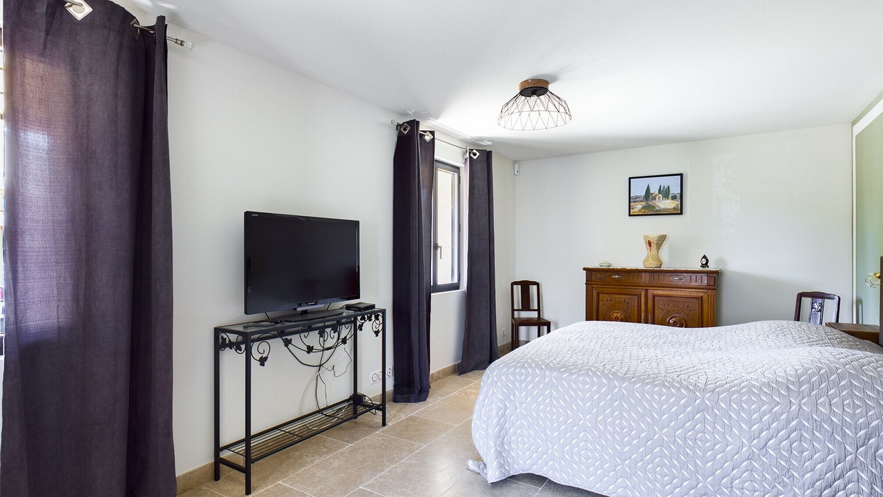 Photo of Bedroom in Eygalieres