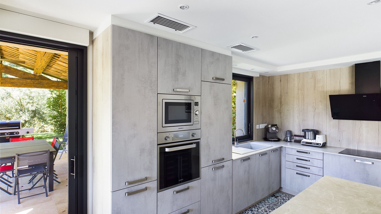 Photo of Kitchen in Eygalieres