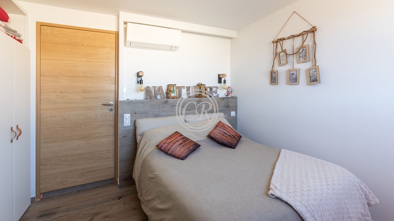 Photo of Bedroom in Hyeres