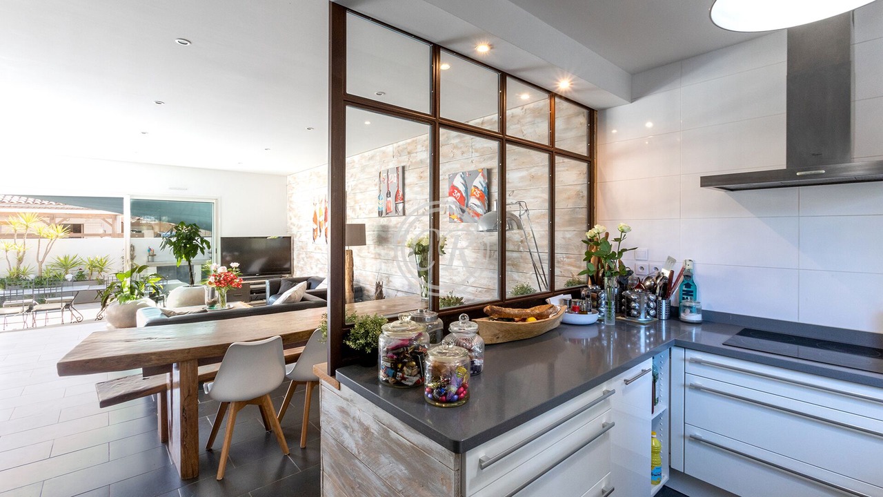 Photo of Kitchen in Hyeres