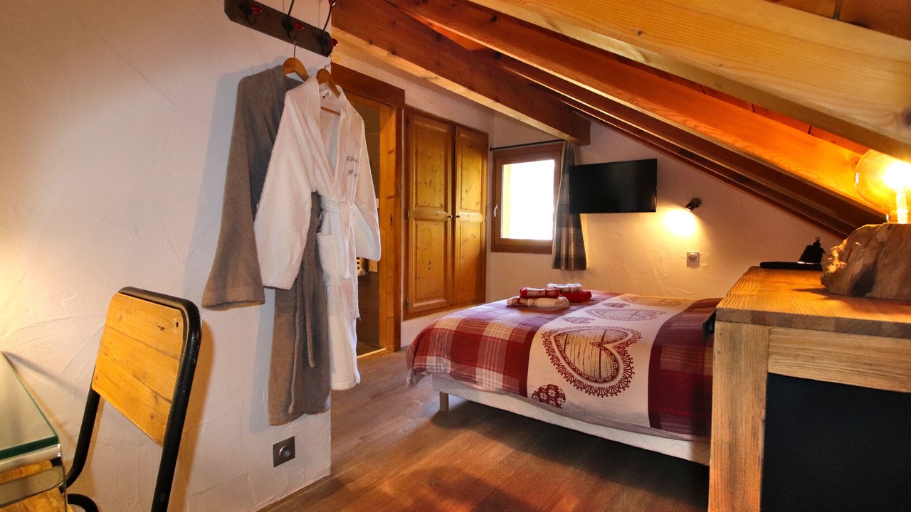 Photo of Bedroom in Montgenevre