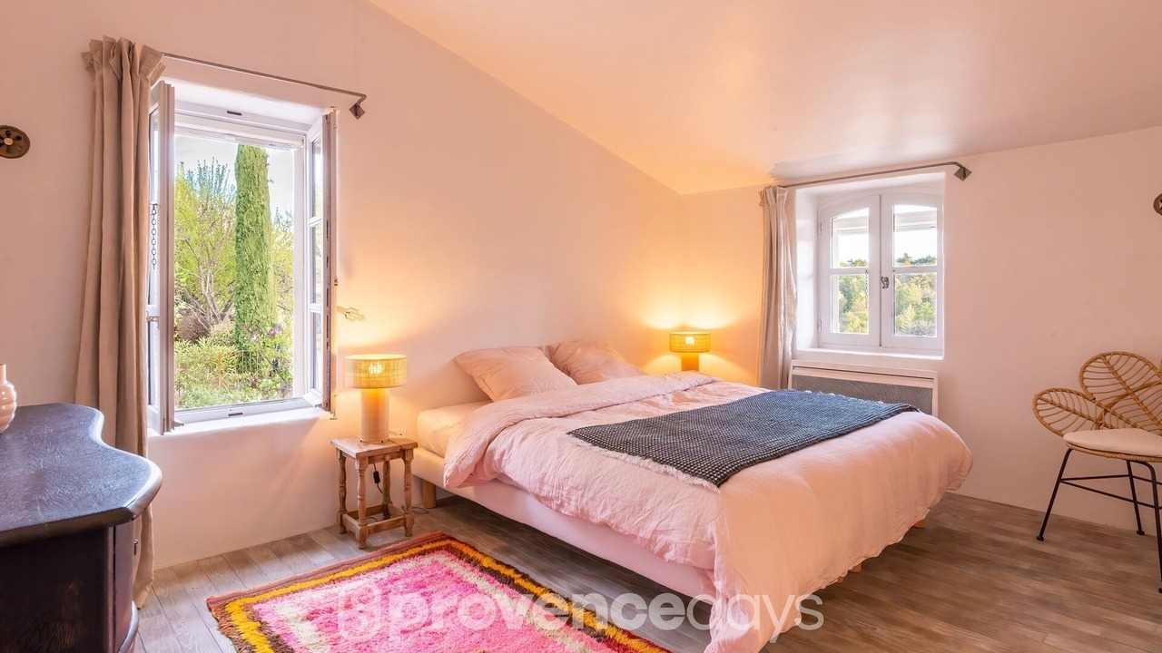 Photo of Bedroom in Bonnieux