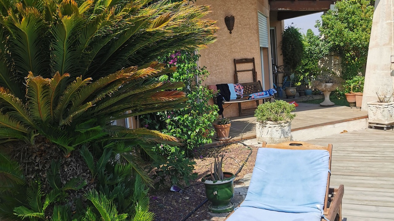 Photo of Patio Balcony in Mas-Blanc-des-Alpilles