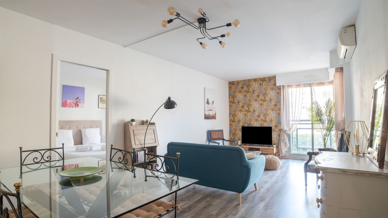 Photo of Livingroom in Prado - Republique